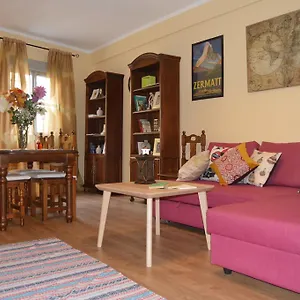 Romantic With Free Parking Appartement